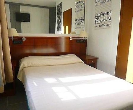 Hotel Paname クリシー エクステリア 写真
