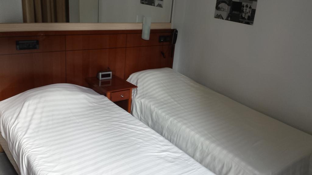 Hotel Paname クリシー エクステリア 写真